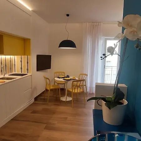 Casa Eduardo E Titina * Сорренто